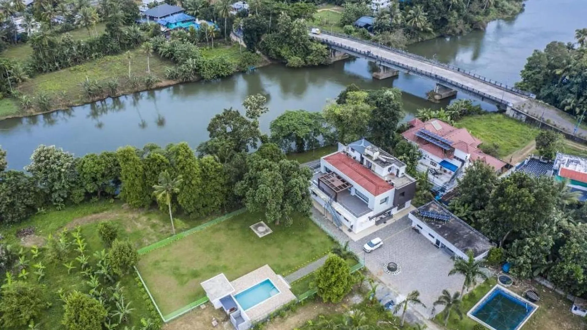 Nadhiyoram River Retreat Kochi 4*,  India