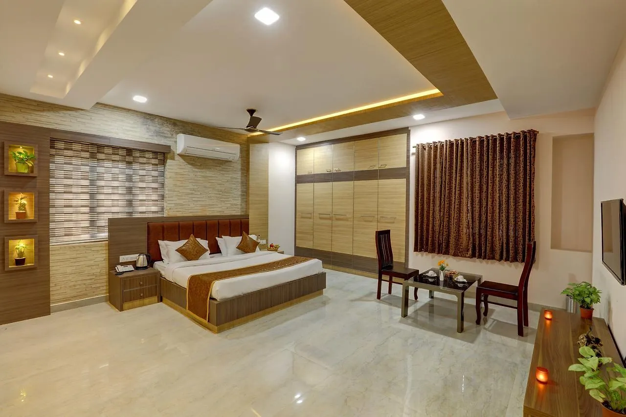 Nadhiyoram River Retreat Kochi 4*,